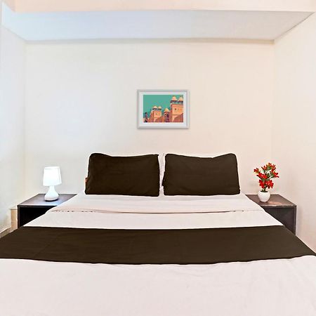 Hotel O Himalaya Inn Ахмедабад Екстериор снимка