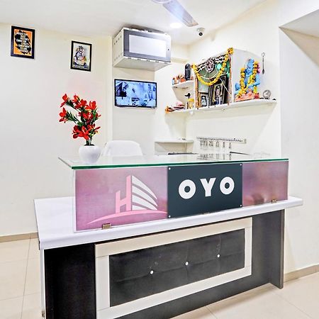 Hotel O Himalaya Inn Ахмедабад Екстериор снимка